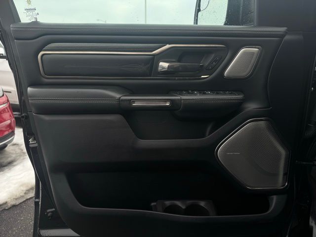 2021 RAM 1500 - Image 12