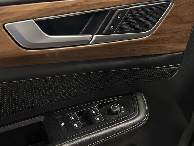 2025 VOLKSWAGEN ATLAS - Image 12