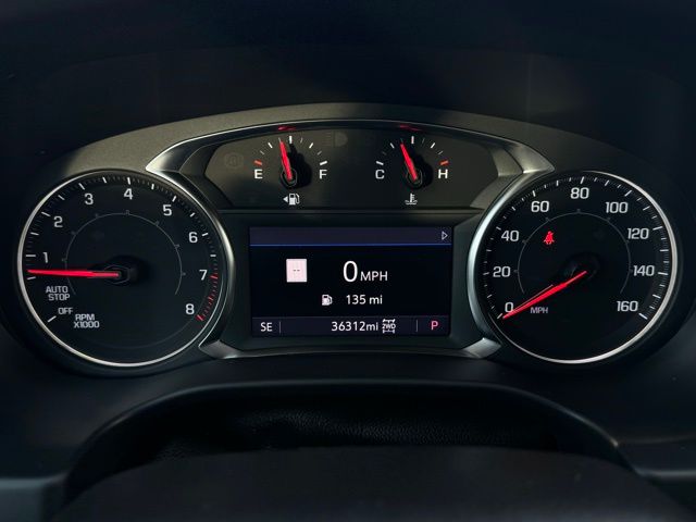 2023 GMC ACADIA - Image 31