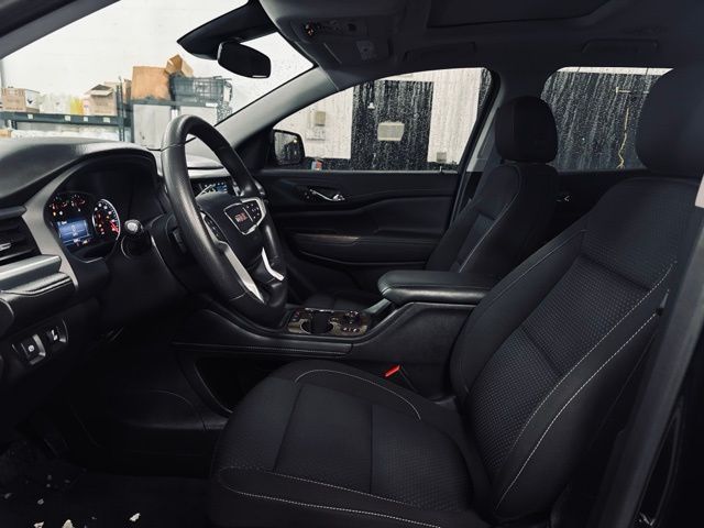 2023 GMC ACADIA - Image 16