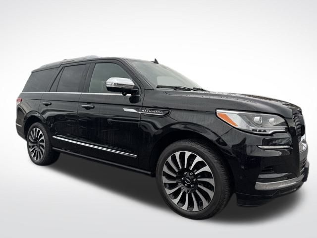 2022 Lincoln Navigator Black Label photo 4