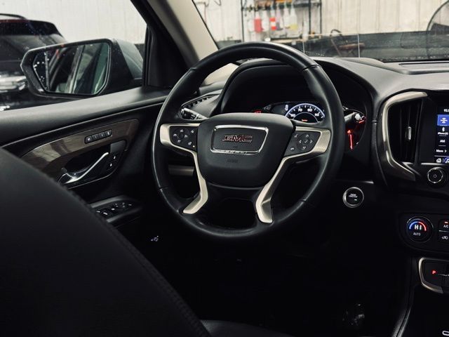 2023 GMC TERRAIN - Image 25