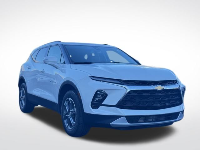 2023 Chevrolet Blazer 3LT photo 3