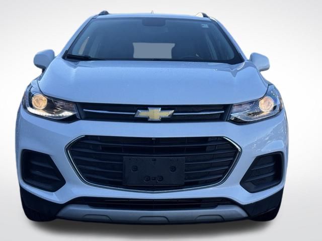 2022 Chevrolet Trax LT photo 2