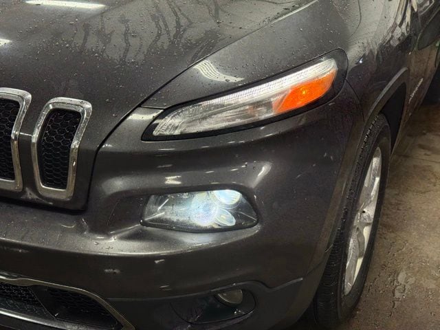 2017 JEEP CHEROKEE - Image 2