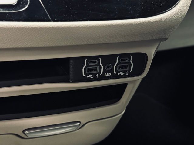 2024 CHRYSLER PACIFICA - Image 36