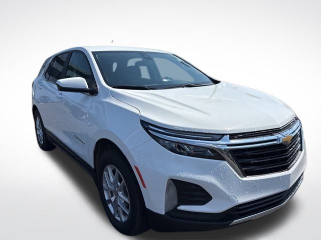 2023 Chevrolet Equinox LT photo 3