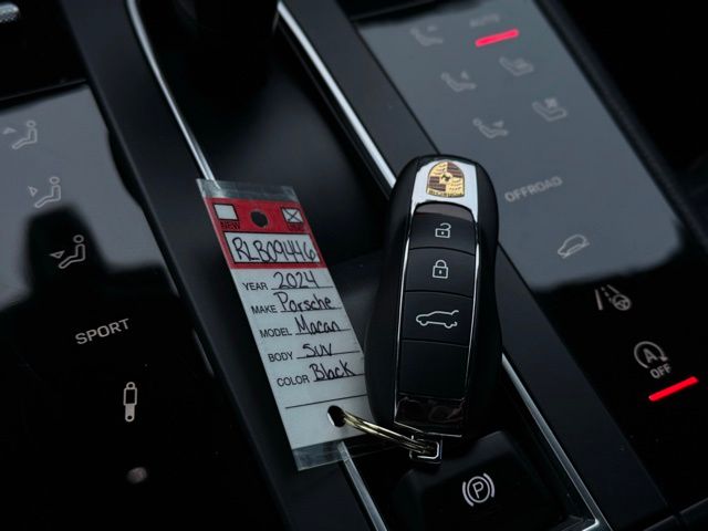 2024 PORSCHE MACAN - Image 39