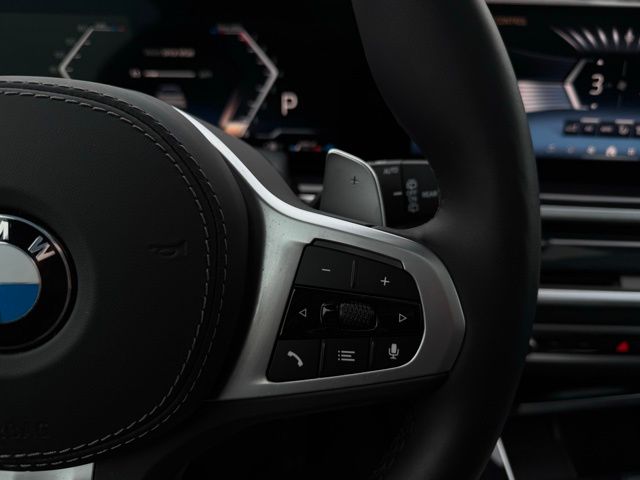 2026 BMW X7 - Image 33