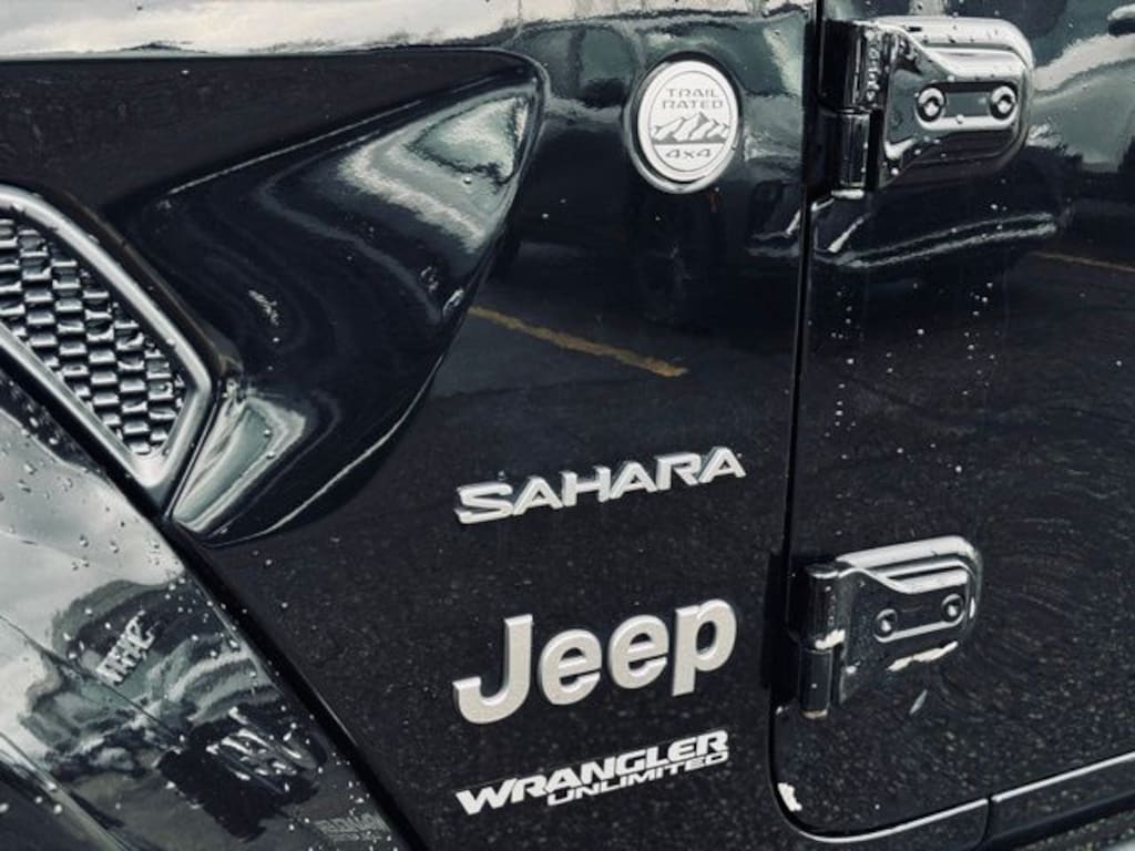 Used 2020 Jeep Wrangler Unlimited Sahara SUV