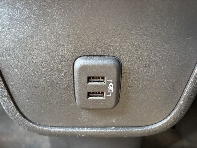 2023 CHEVROLET EQUINOX - Image 17