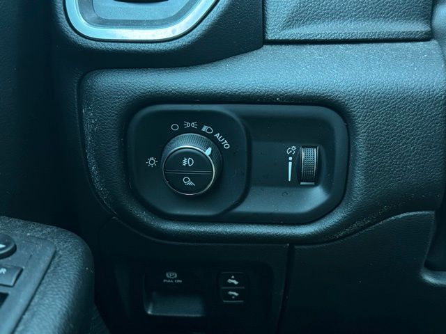 2024 RAM 1500 - Image 29