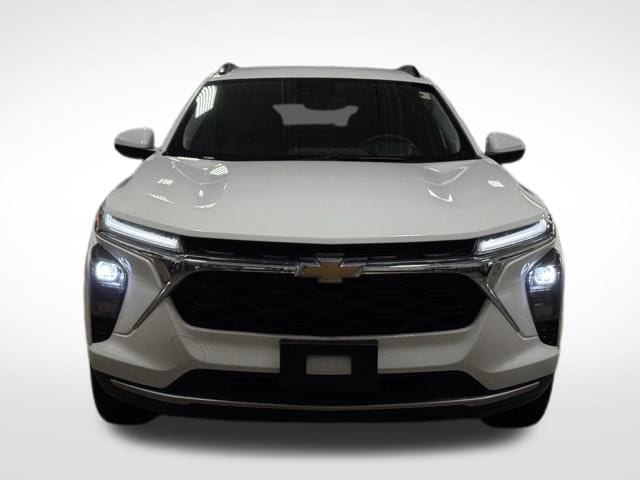 2025 CHEVROLET TRAX - Image 3