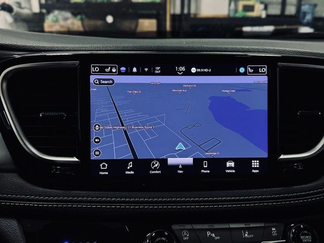 2025 CHRYSLER PACIFICA - Image 41