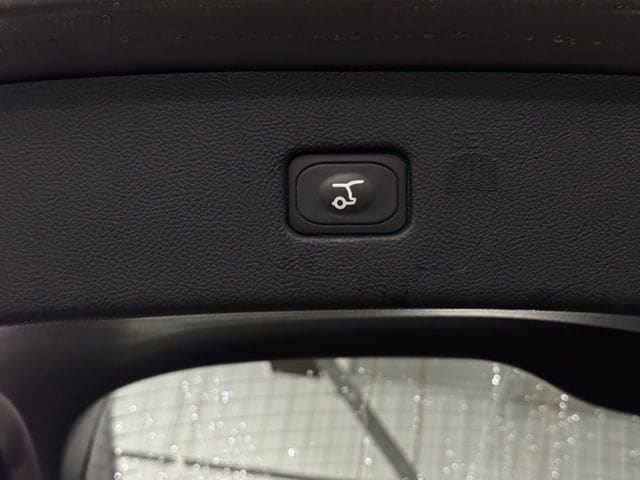 2022 FORD EDGE - Image 12