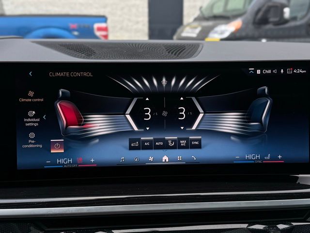 2026 BMW X7 - Image 42