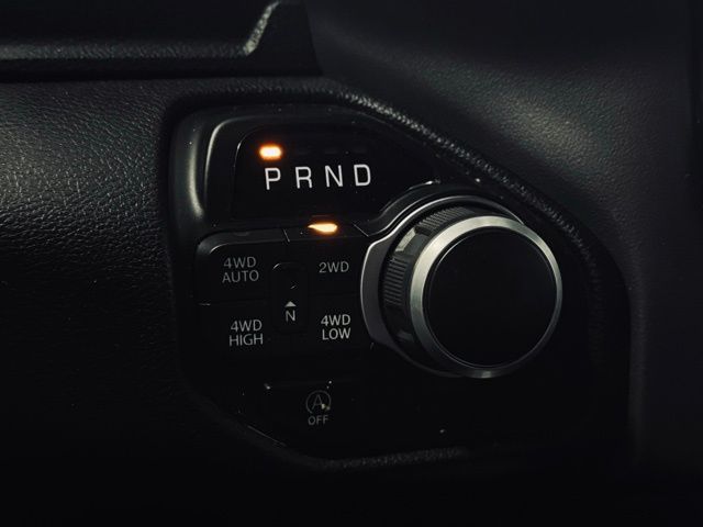 2023 RAM 1500 - Image 27