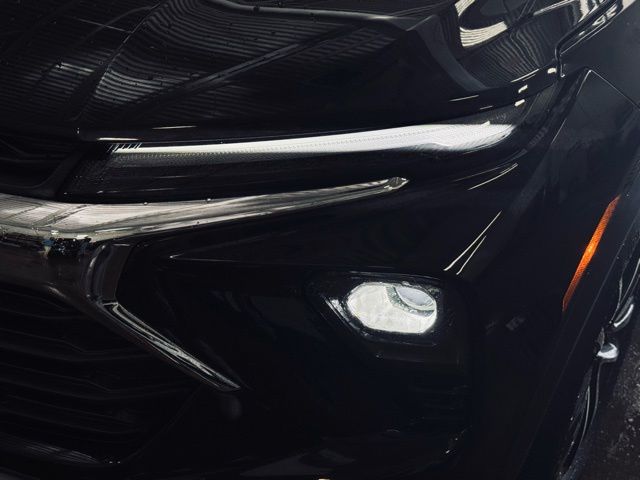 2025 CHEVROLET TRAILBLAZER - Image 2