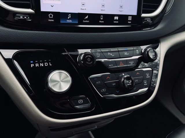 2024 CHRYSLER PACIFICA - Image 34