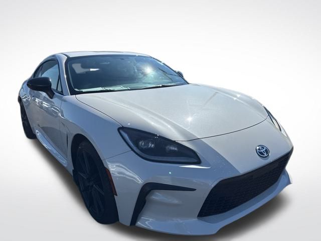 2024 Toyota GR86 Premium photo 3