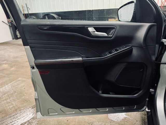 2023 FORD ESCAPE - Image 14