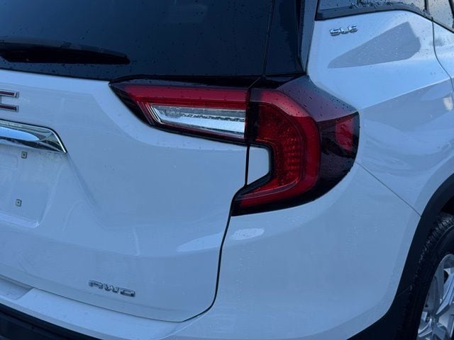 2023 GMC TERRAIN - Image 6