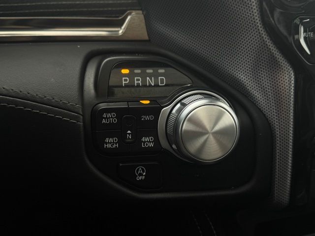 2021 RAM 1500 - Image 34