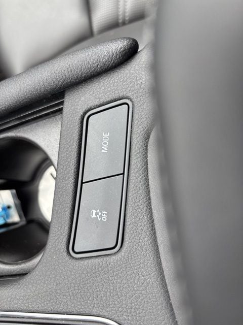 2024 CADILLAC XT6 - Image 31