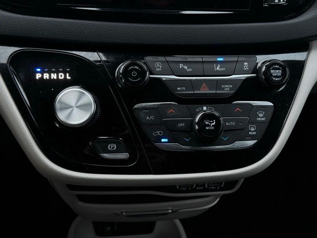 2024 CHRYSLER PACIFICA - Image 32