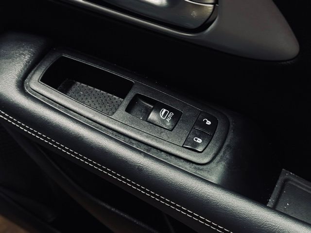 2025 CHRYSLER PACIFICA - Image 16