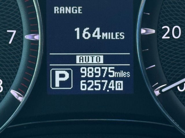 2016 INFINITI QX80 - Image 32