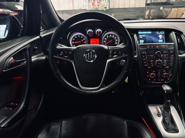 2017 BUICK CASCADA - Image 29