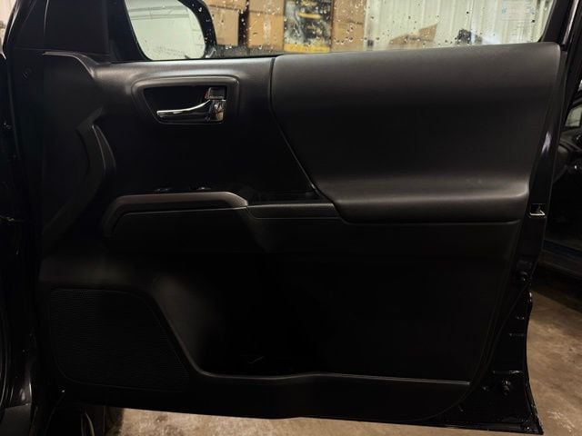 2022 TOYOTA TACOMA - Image 12