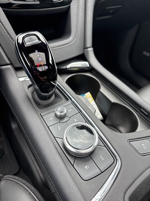 2024 CADILLAC XT6 - Image 30