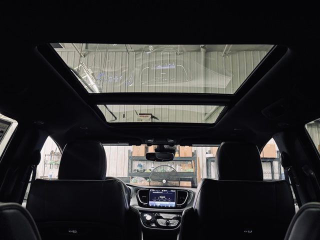 2025 CHRYSLER PACIFICA - Image 24