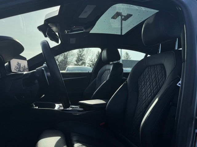 2023 BMW 540I - Image 19