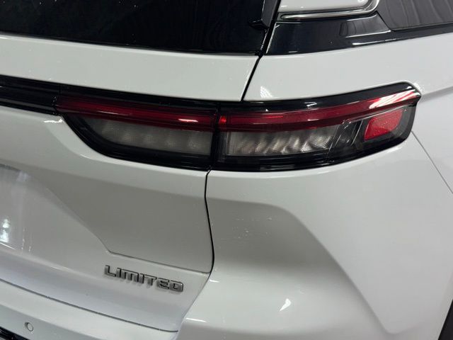 2025 JEEP GRAND CHEROKEE - Image 7