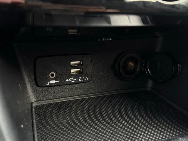 2024 SUBARU FORESTER - Image 32