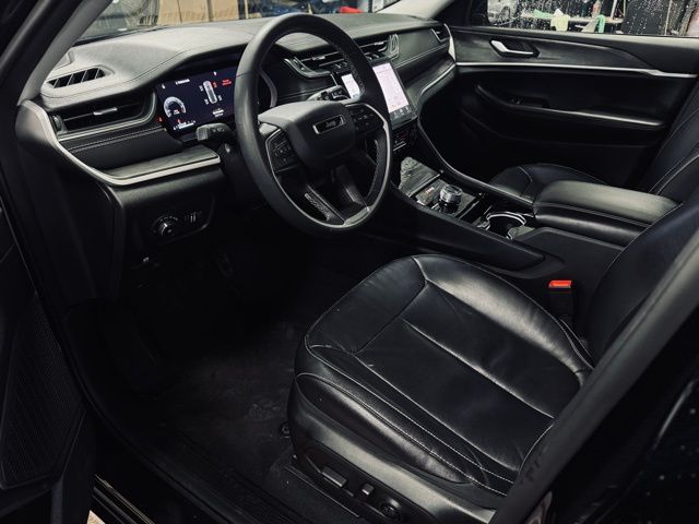 2023 JEEP GRAND CHEROKEE - Image 17