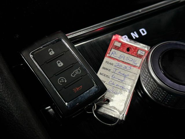 2023 JEEP GRAND CHEROKEE - Image 36