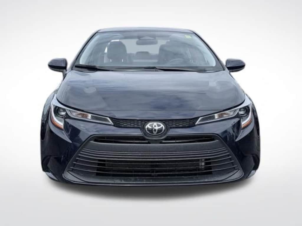 Used 2025 Toyota Corolla LE Sedan