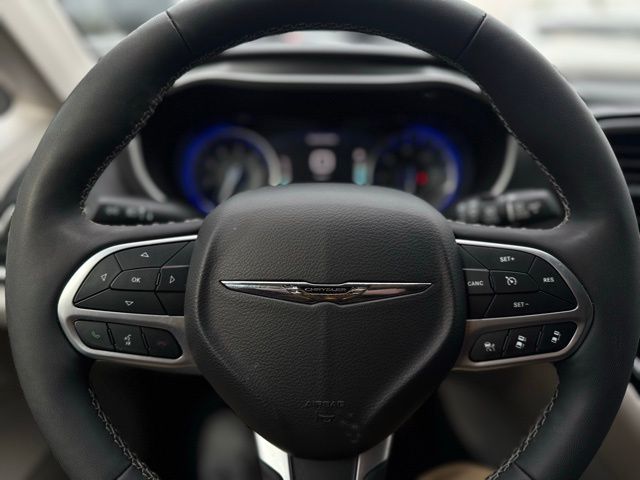 2024 CHRYSLER PACIFICA - Image 27