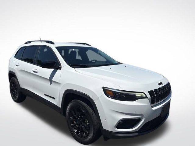 2023 Jeep Cherokee Altitude Lux photo 3