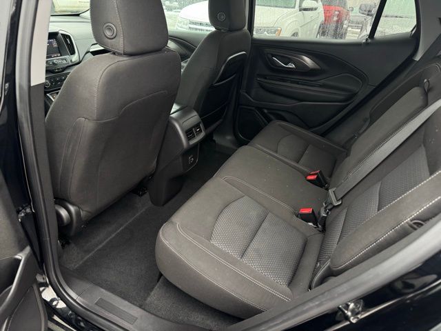 2024 GMC TERRAIN - Image 17