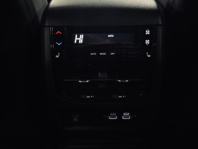 2023 JEEP GRAND CHEROKEE L - Image 25