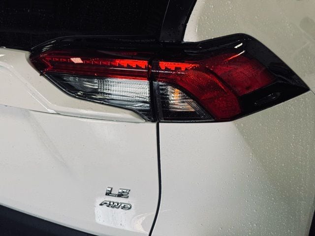 2024 TOYOTA RAV4 - Image 6
