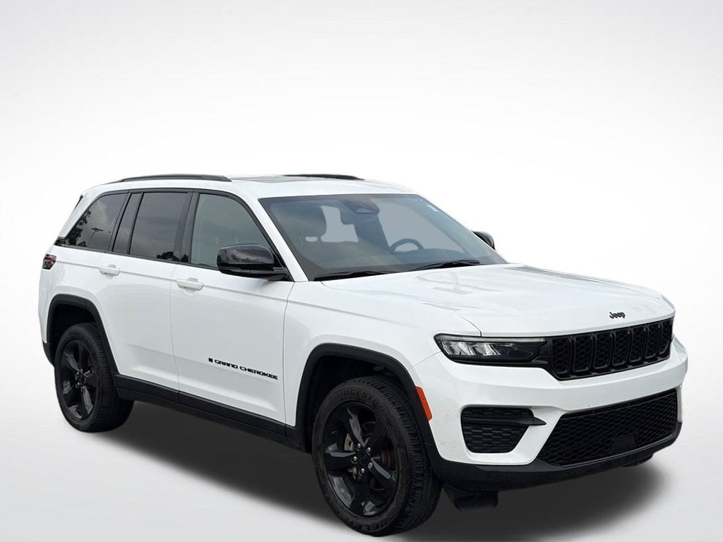 Certified 2023 Jeep Grand Cherokee Laredo SUV