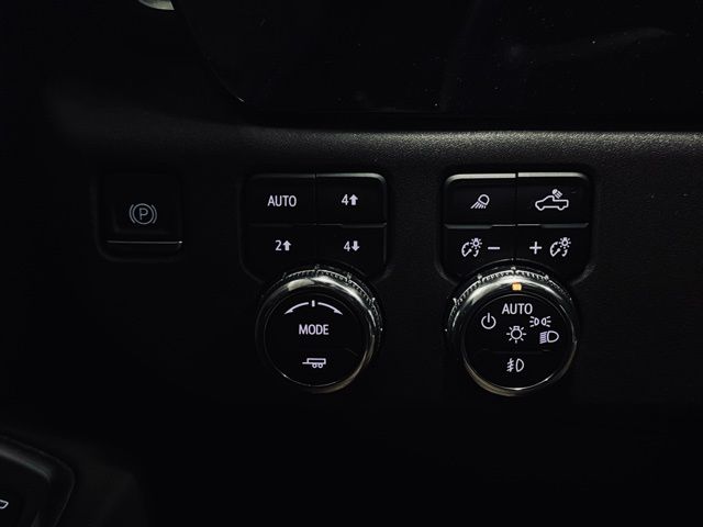 2024 GMC SIERRA HD - Image 32