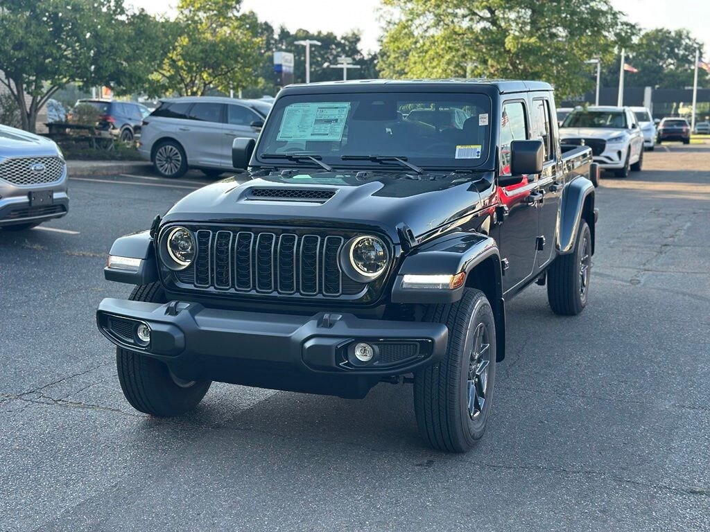 New 2026 Jeep Gladiator Sport Truck Crew Cab