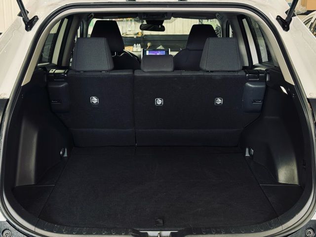 2024 TOYOTA RAV4 - Image 9